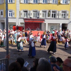 Trachtentanzgruppe aus dem LandFrauenverein Weidach (KreisLandFrauenverband Blaubeuren)