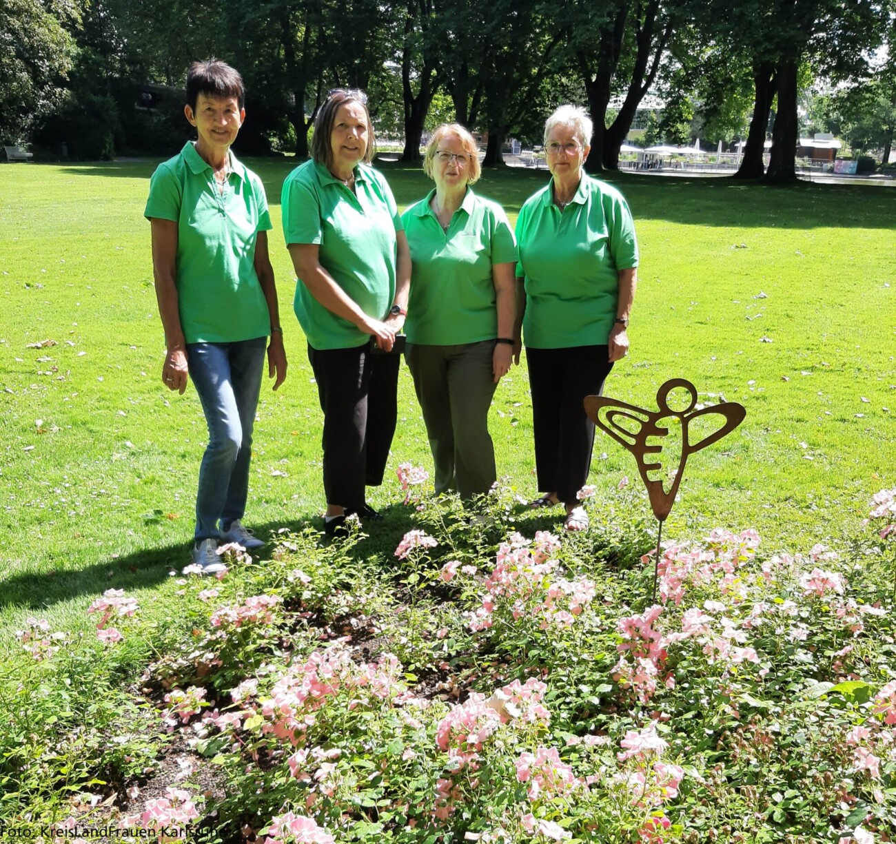 LandFrauenrosen im Karlsruher Zoo