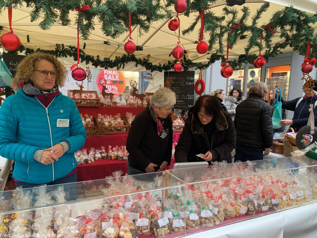 Erfolgreiche Aktion der Schorndorfer LandFrauen auf dem Weihnachtsmarkt