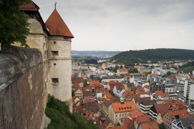 Schloss mit Stadt Heidenheim im Hintergrund