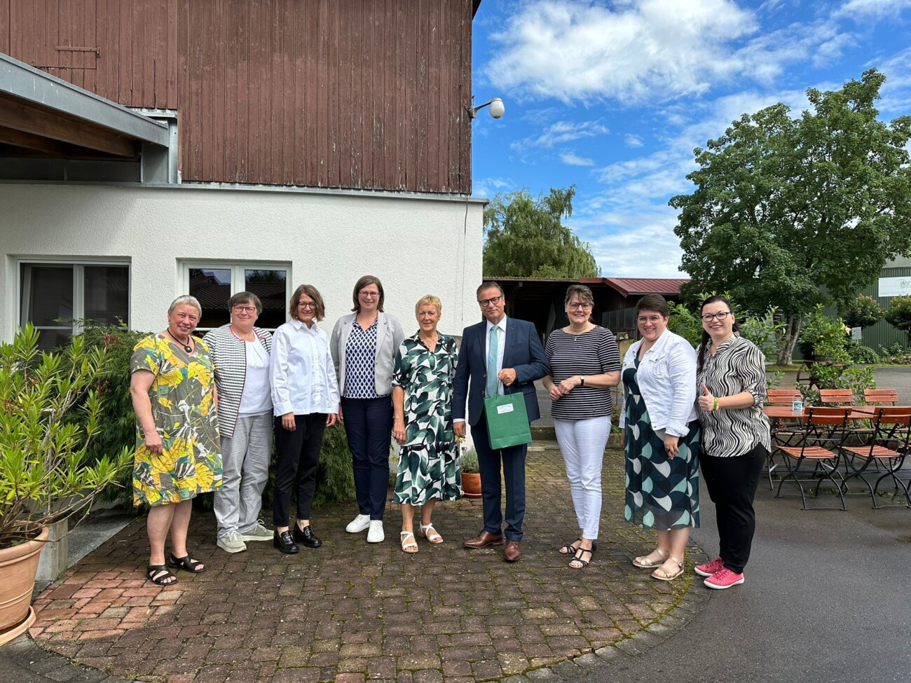 Gemeinsam für starke LandFrauen – Austausch mit Minister Hauk